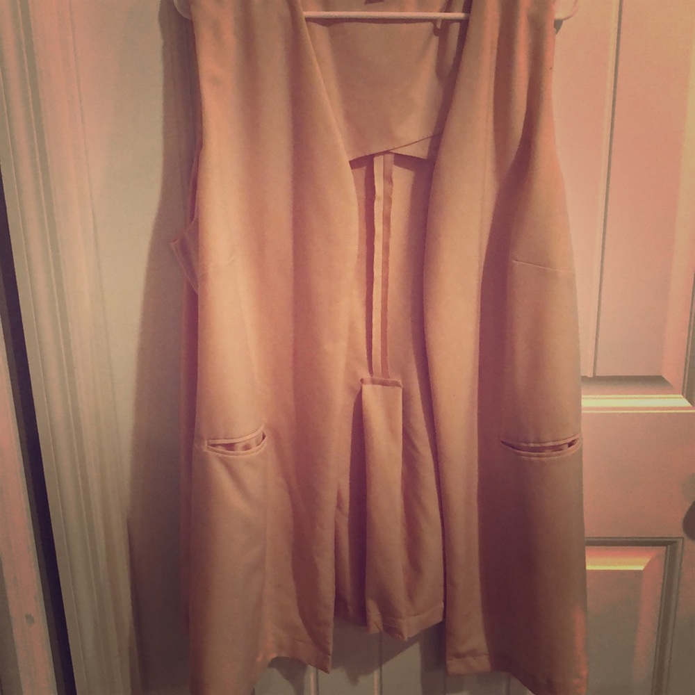 Sleeves blazer